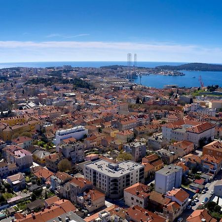 You & Me Pula With Garage Parking Kültér fotó